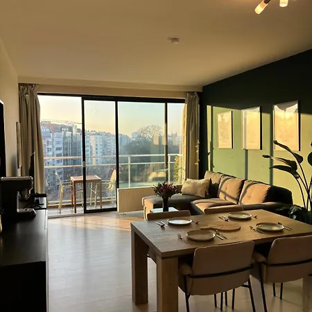 With Park View And Terrace * Antverpy